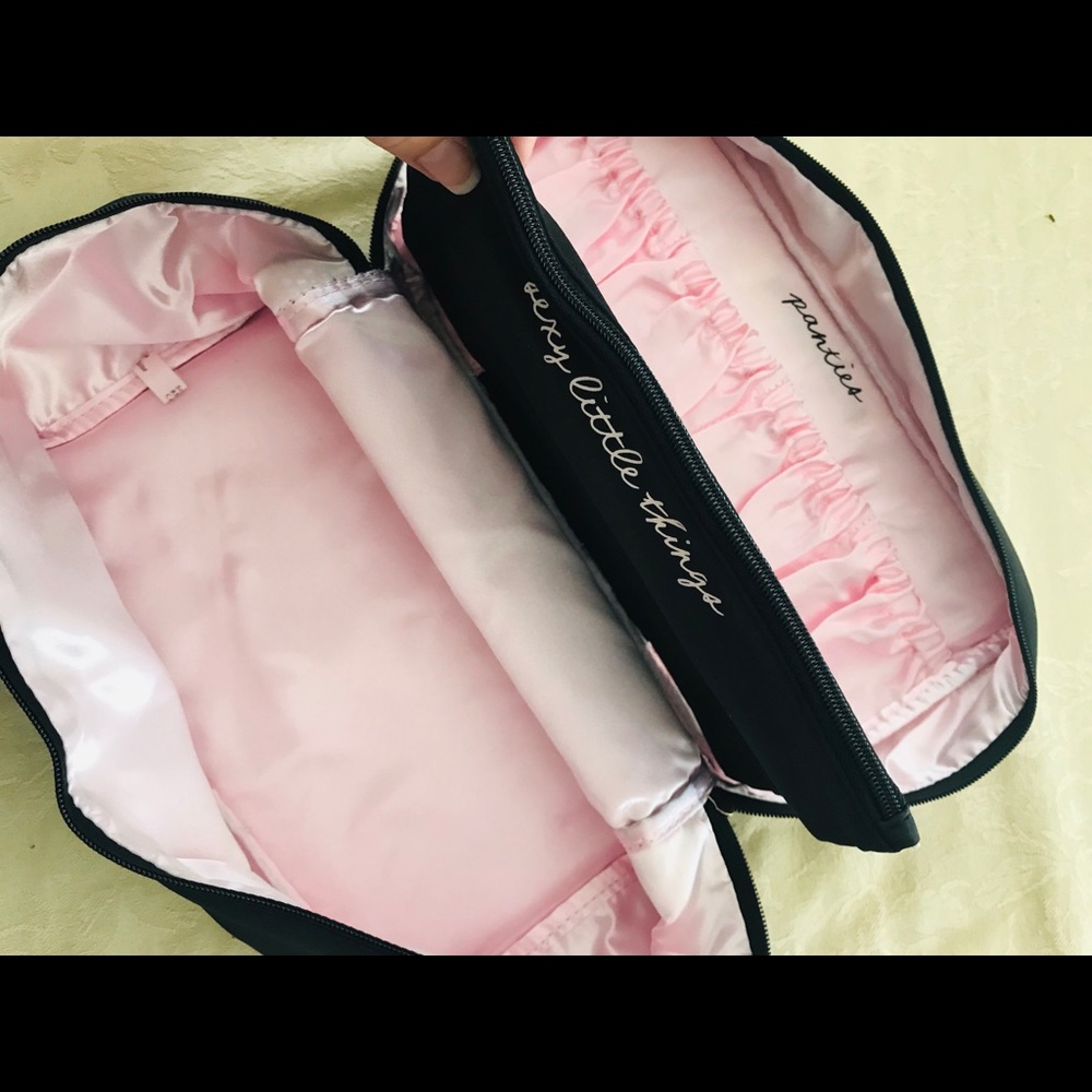 Victoria’s Secret travel bag